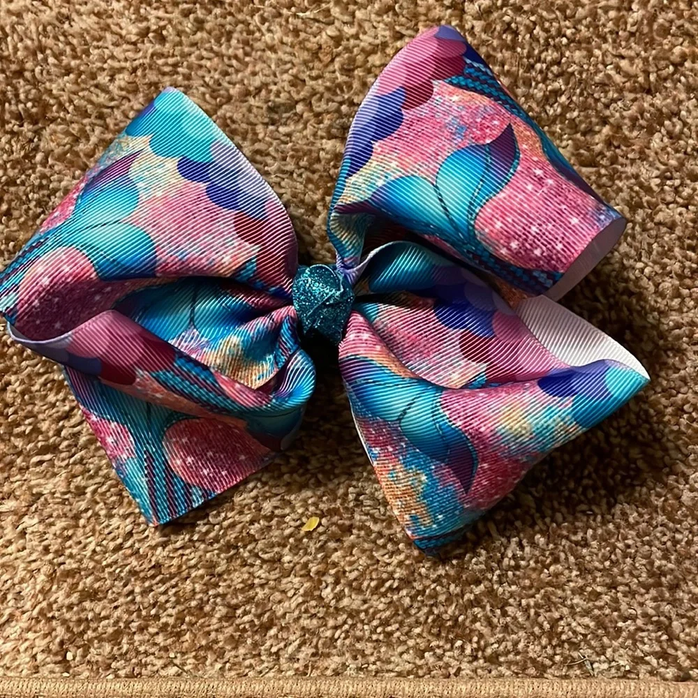 Girls large hair bow with clip